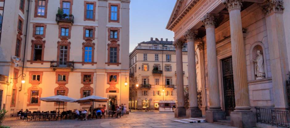 Everything you need to know about the art of aperitivo